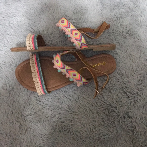 Sandals - Picture 2 of 2